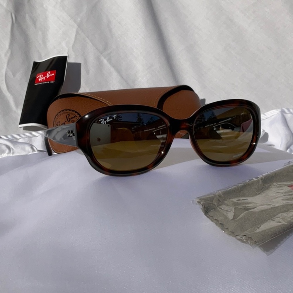 Authentic Ray- ban NWOT sunglasses
